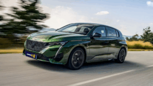 Peugeot 308 phev (3)